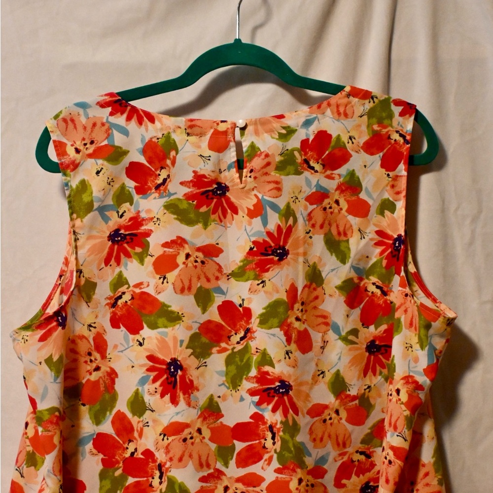 Talbots White Sleeveless Blouse with Floral Design